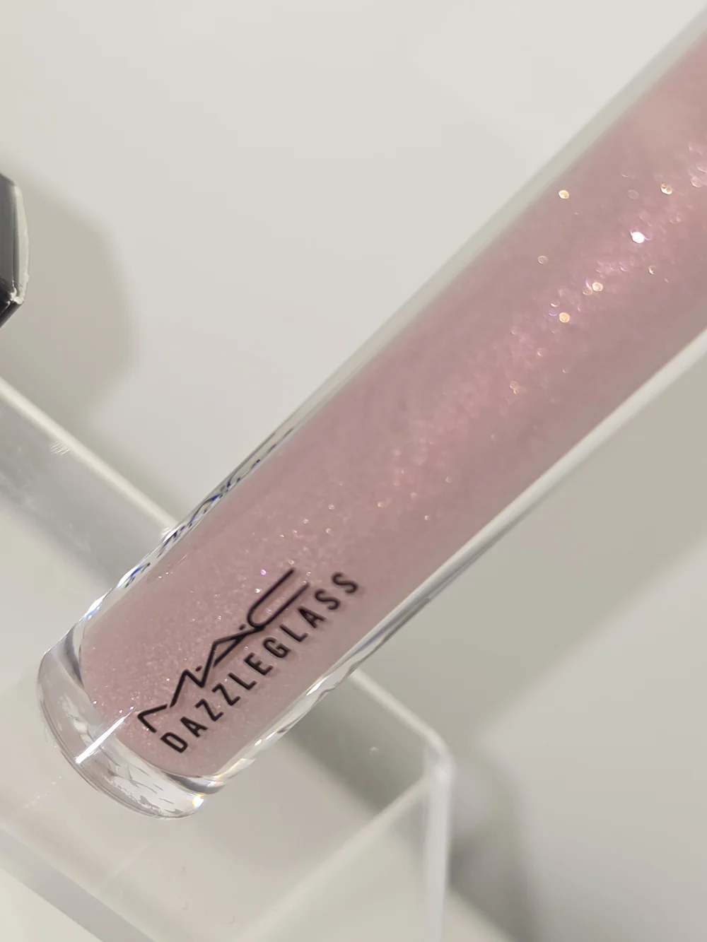 RARE DISCONTINUED MAC Dazzleglass- 